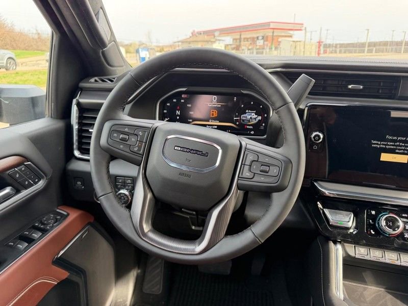 New 2026 GMC Sierra 2500 Denali Ultimate w/ LPO, Black Badging Package image 10