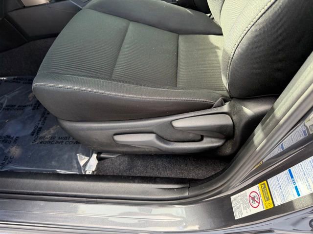 Used 2015 Toyota RAV4 XLE image 16