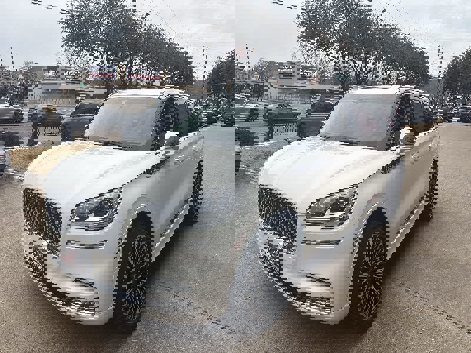 Used 2022 Lincoln Aviator Black Label w/ Dynamic Handling Package image 17