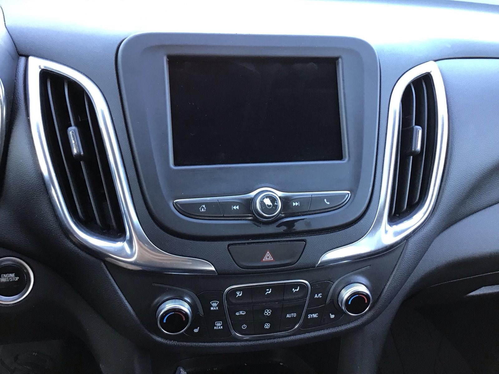 Used 2019 Chevrolet Equinox LT FWD image 12