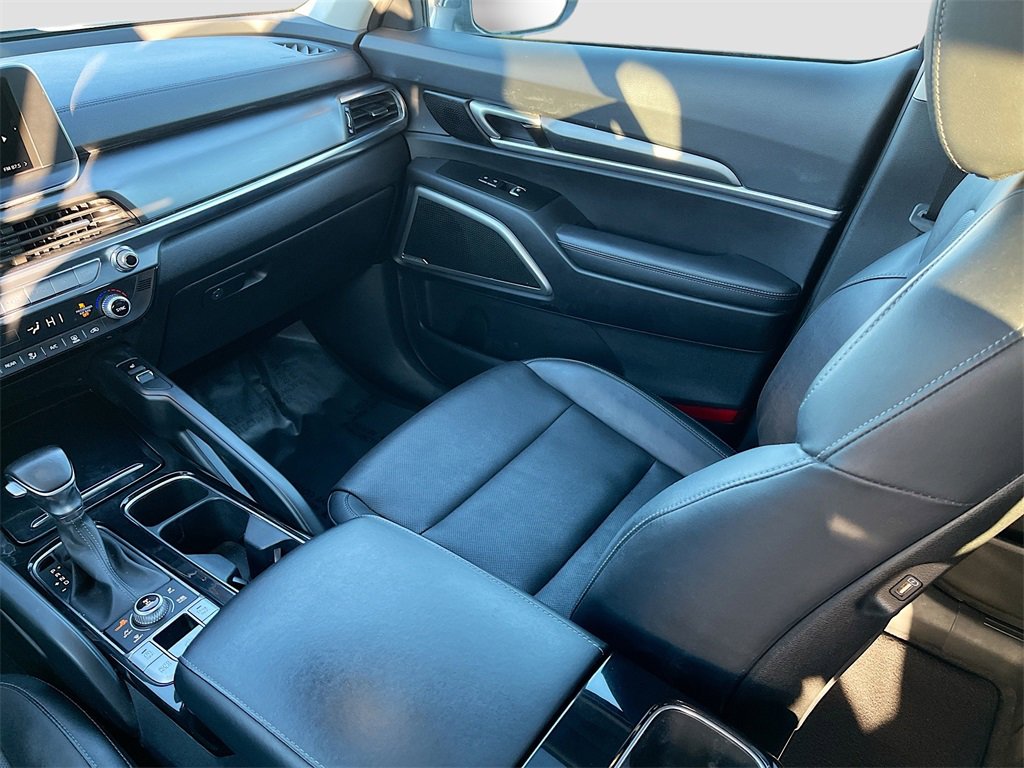 Used 2022 Kia Telluride S image 23