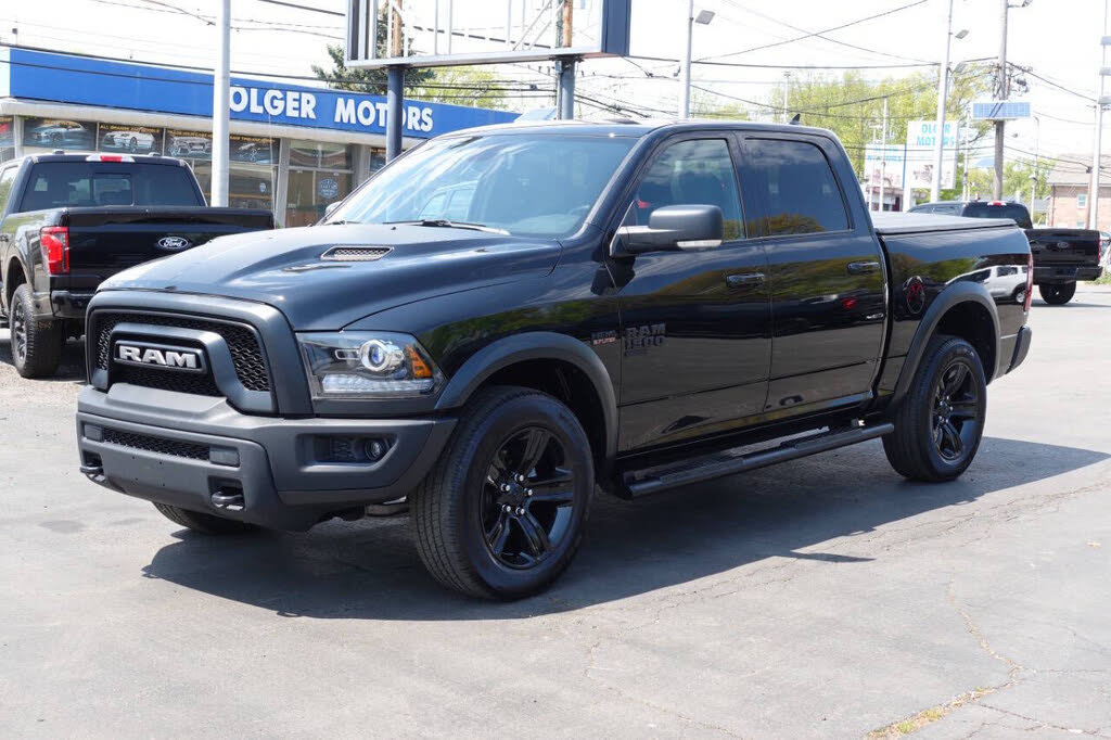 Used 2023 RAM 1500 Warlock AWD/4WD image 2