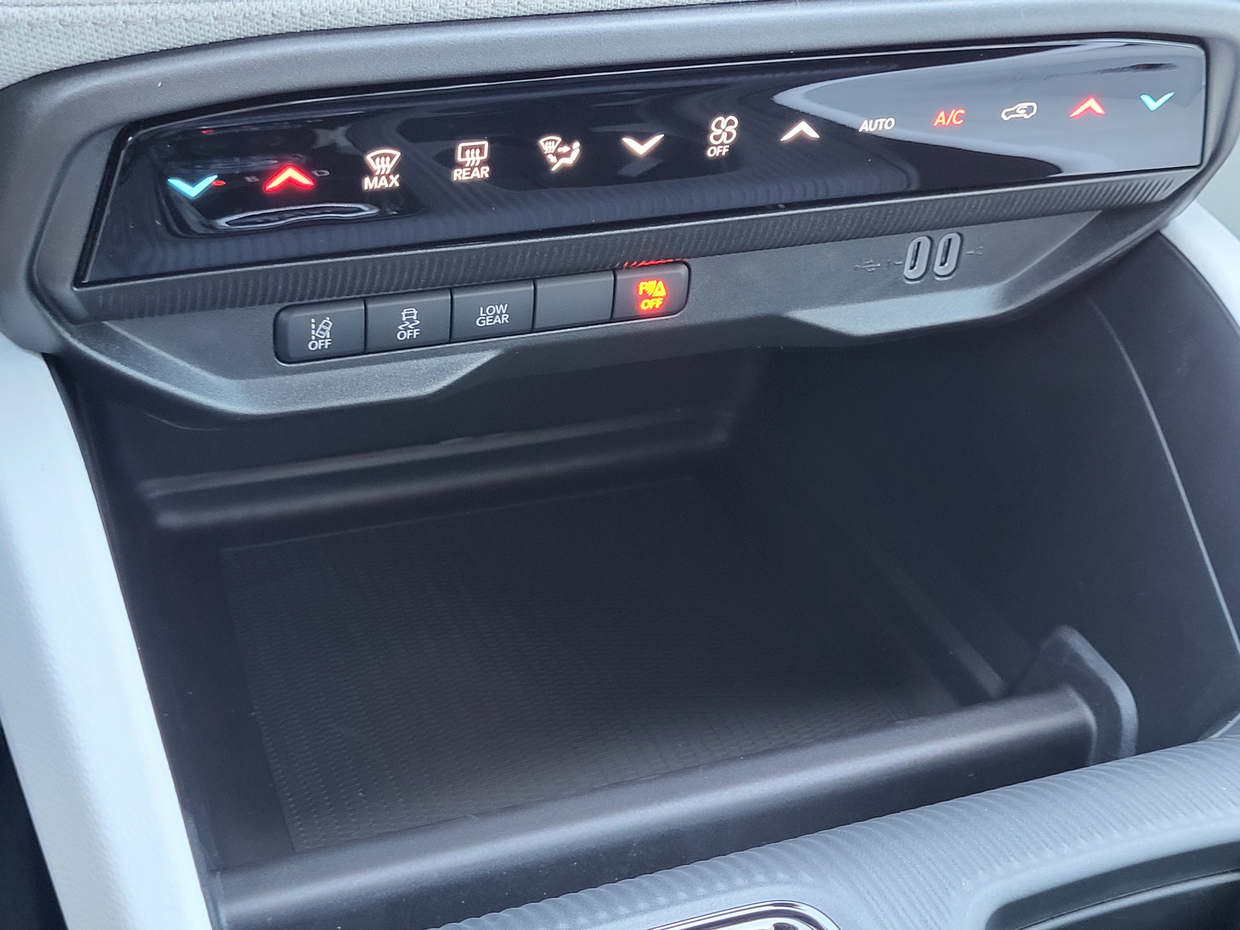 New 2026 Jeep Cherokee Laredo AWD/4WD image 31