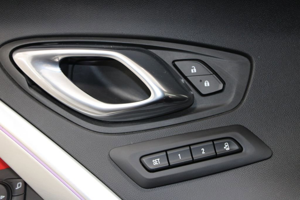 Used 2021 Chevrolet Camaro SS RWD image 40