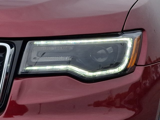 Certified 2022 Jeep Grand Cherokee Limited w/ Trailer Tow Group IV RWD image 12