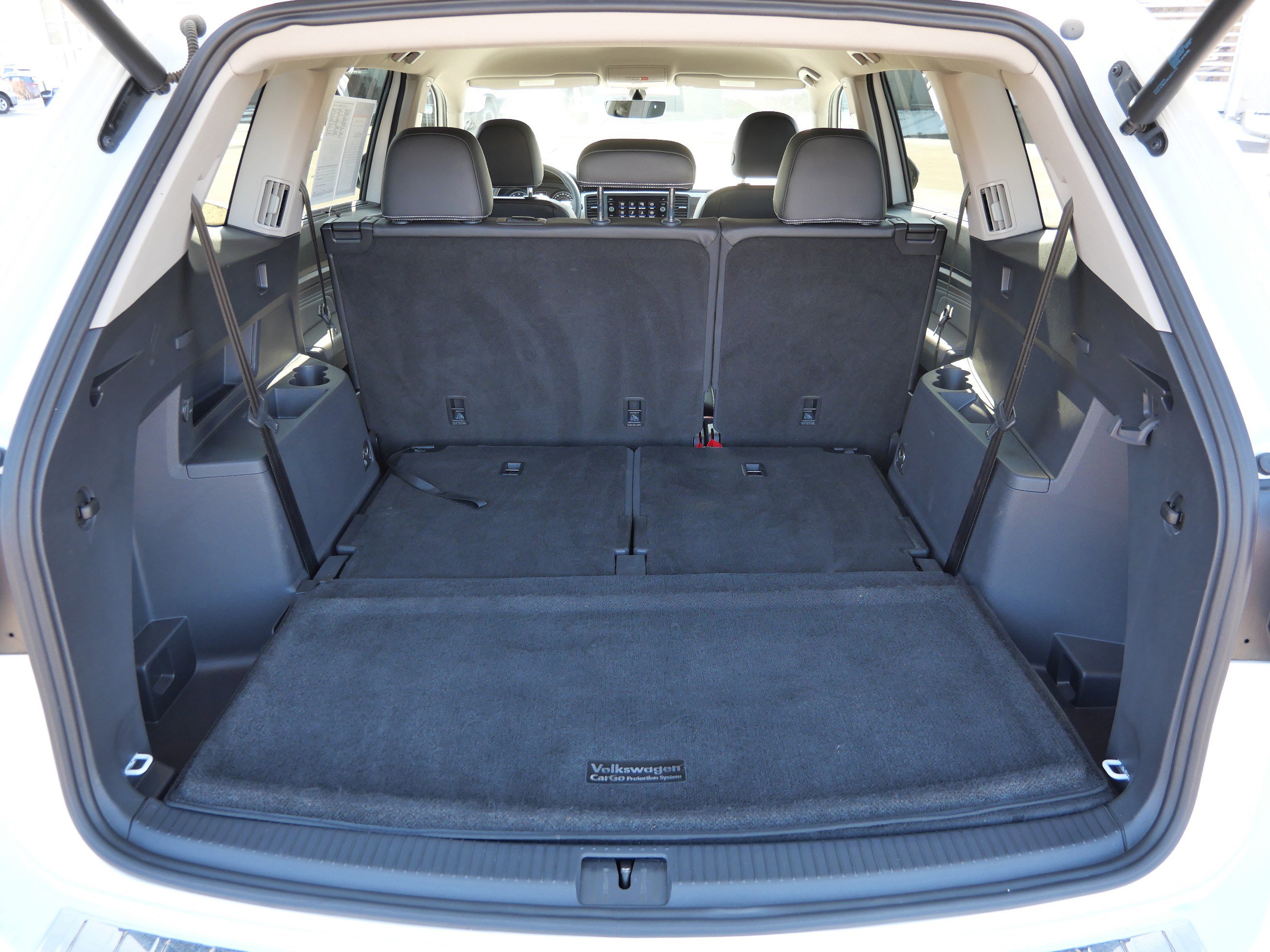 Certified 2021 Volkswagen Atlas SE w/ Towing Package image 18