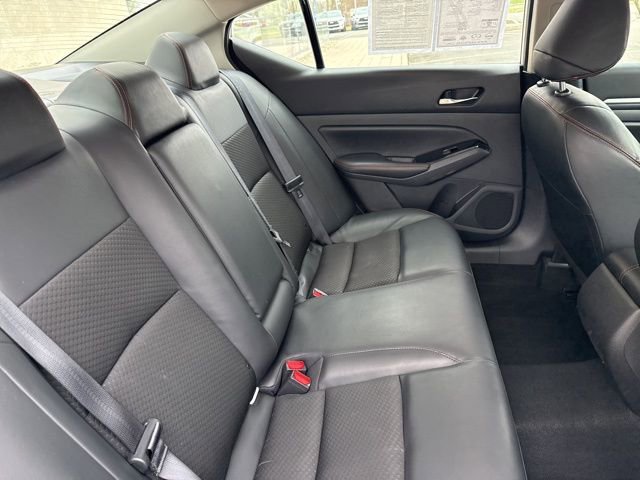 Used 2024 Nissan Altima 2.5 SR image 14