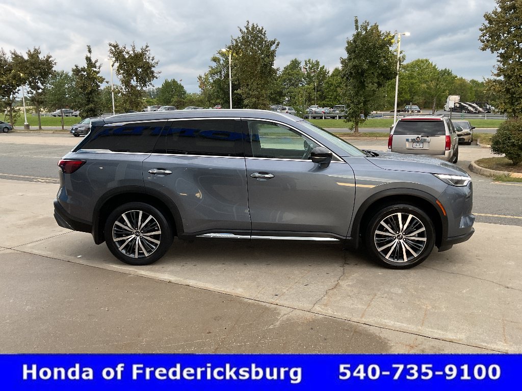 Used 2023 INFINITI QX60 Sensory w/ Vision Package AWD/4WD image 7