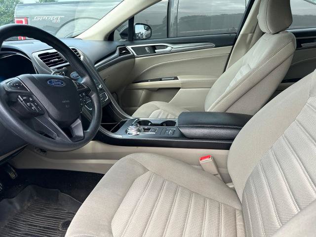 Certified 2020 Ford Fusion SE FWD image 10