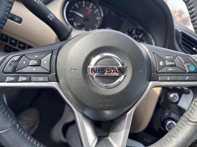Used 2019 Nissan Rogue SV w/ Premium Package image 18
