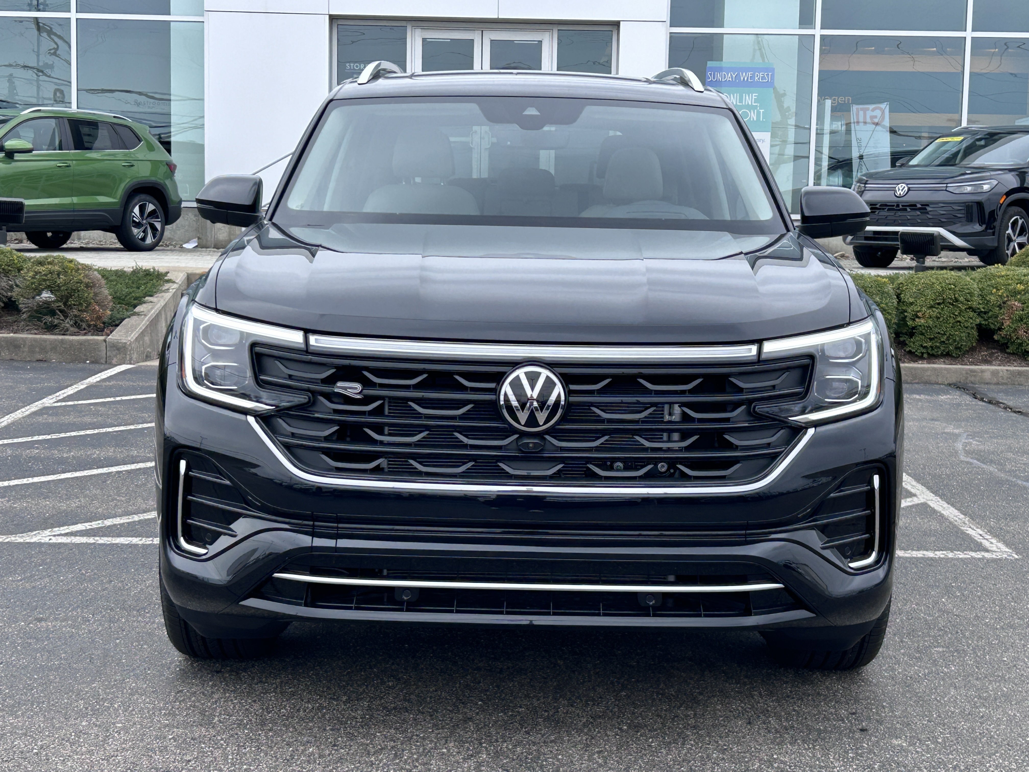 New 2026 Volkswagen Atlas SEL Premium R-Line image 2