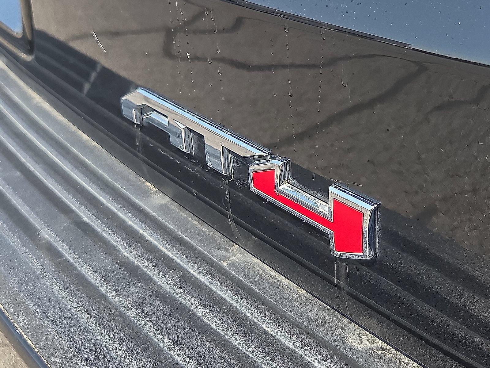 Certified 2024 GMC Yukon AT4 w/ Technology Package AWD/4WD image 16