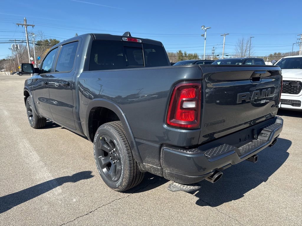 New 2026 RAM 1500 4x4 Crew Cab image 3