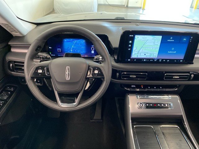 New 2026 Lincoln Aviator AWD image 12