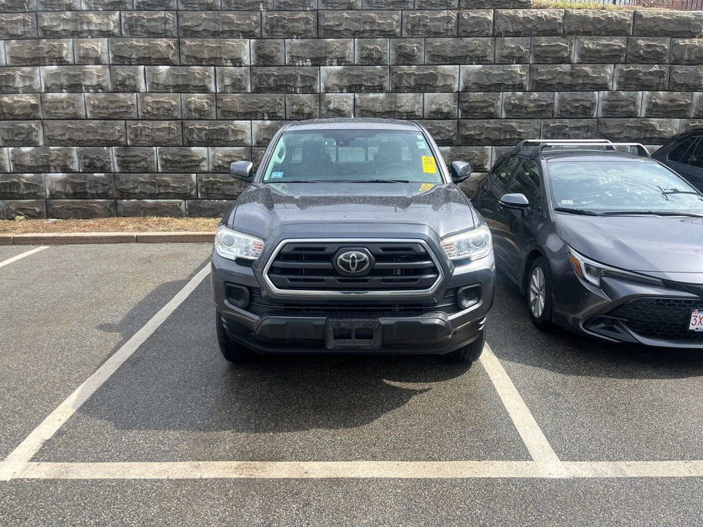 Used 2018 Toyota Tacoma SR w/ SR Convenience Package image 2