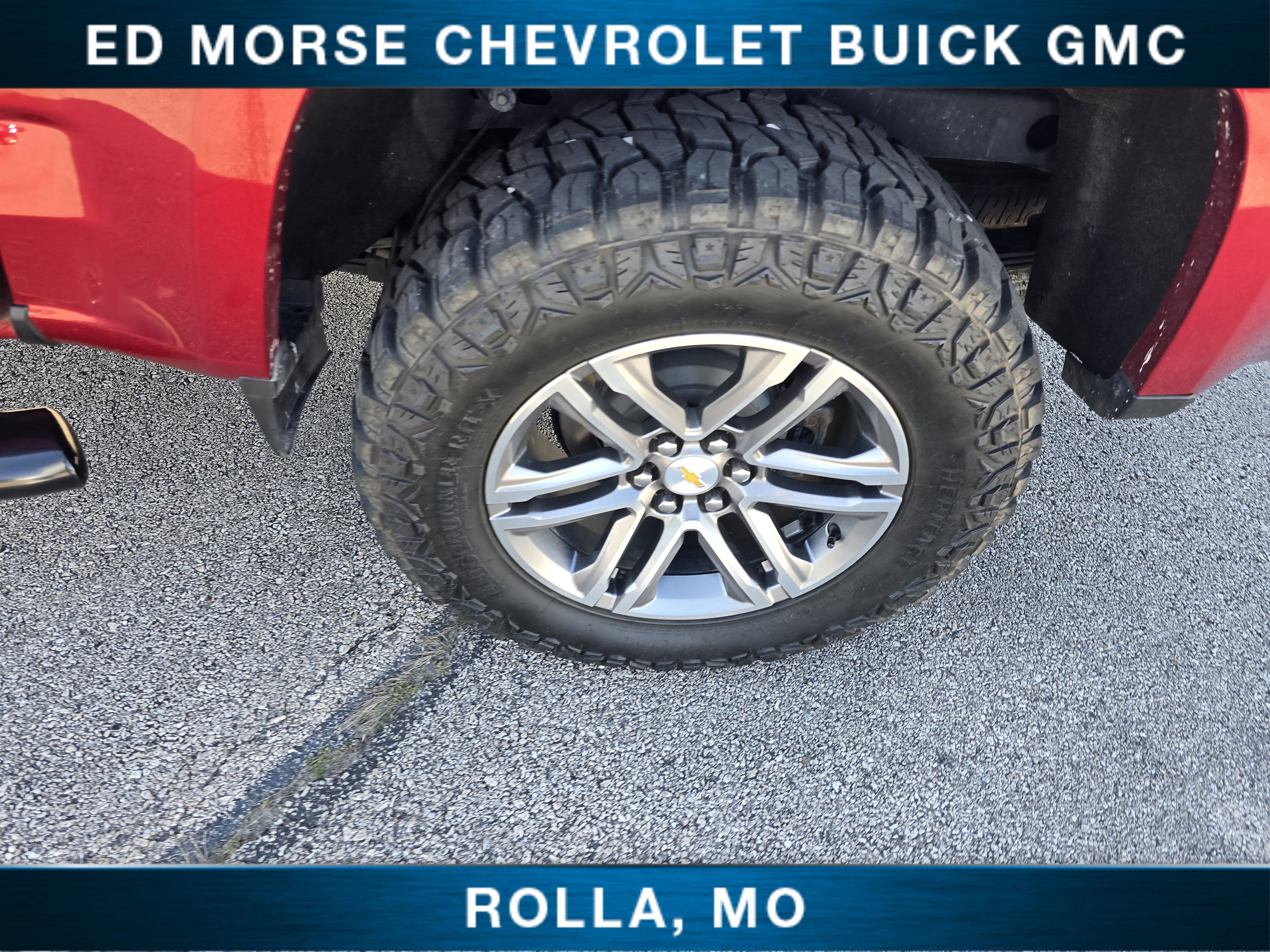 Certified 2022 Chevrolet Colorado W/T w/ Custom Special Edition AWD/4WD image 10