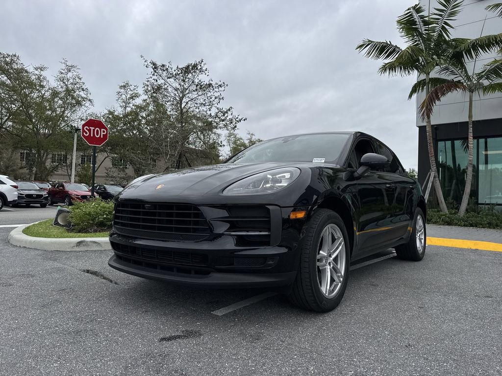 Used 2021 Porsche Macan image 32
