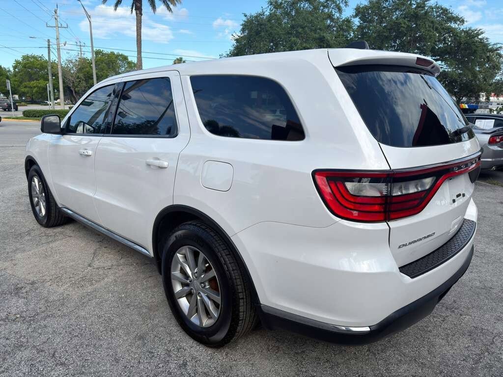 Used 2017 Dodge Durango SXT w/ 3rd Row Seating Group RWD image 3