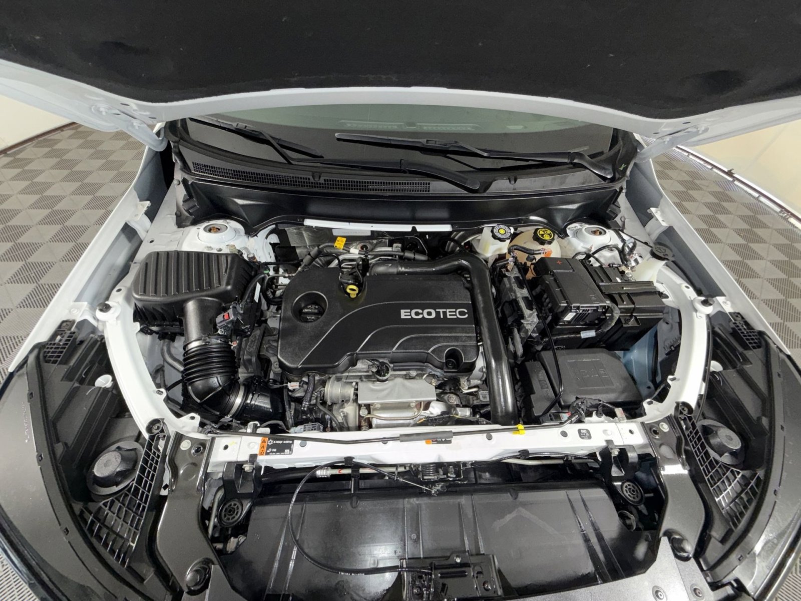 Used 2022 GMC Terrain SLE w/ Driver Convenience Package image 28