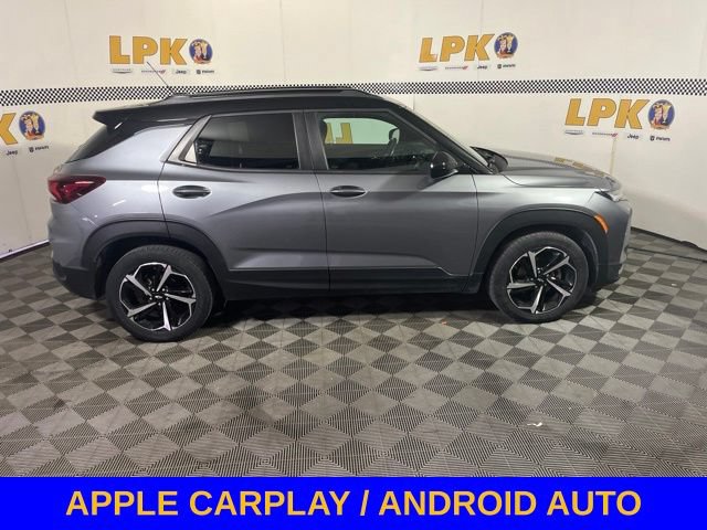 Used 2021 Chevrolet TrailBlazer RS w/ Sun and Liftgate Package FWD image 2
