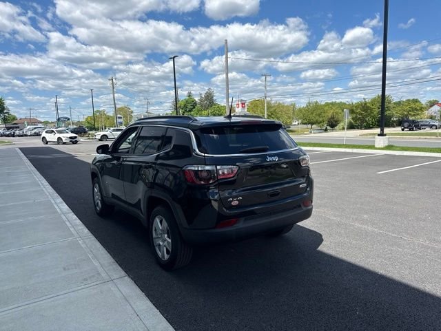 Used 2022 Jeep Compass Latitude w/ Convenience Group AWD/4WD image 5