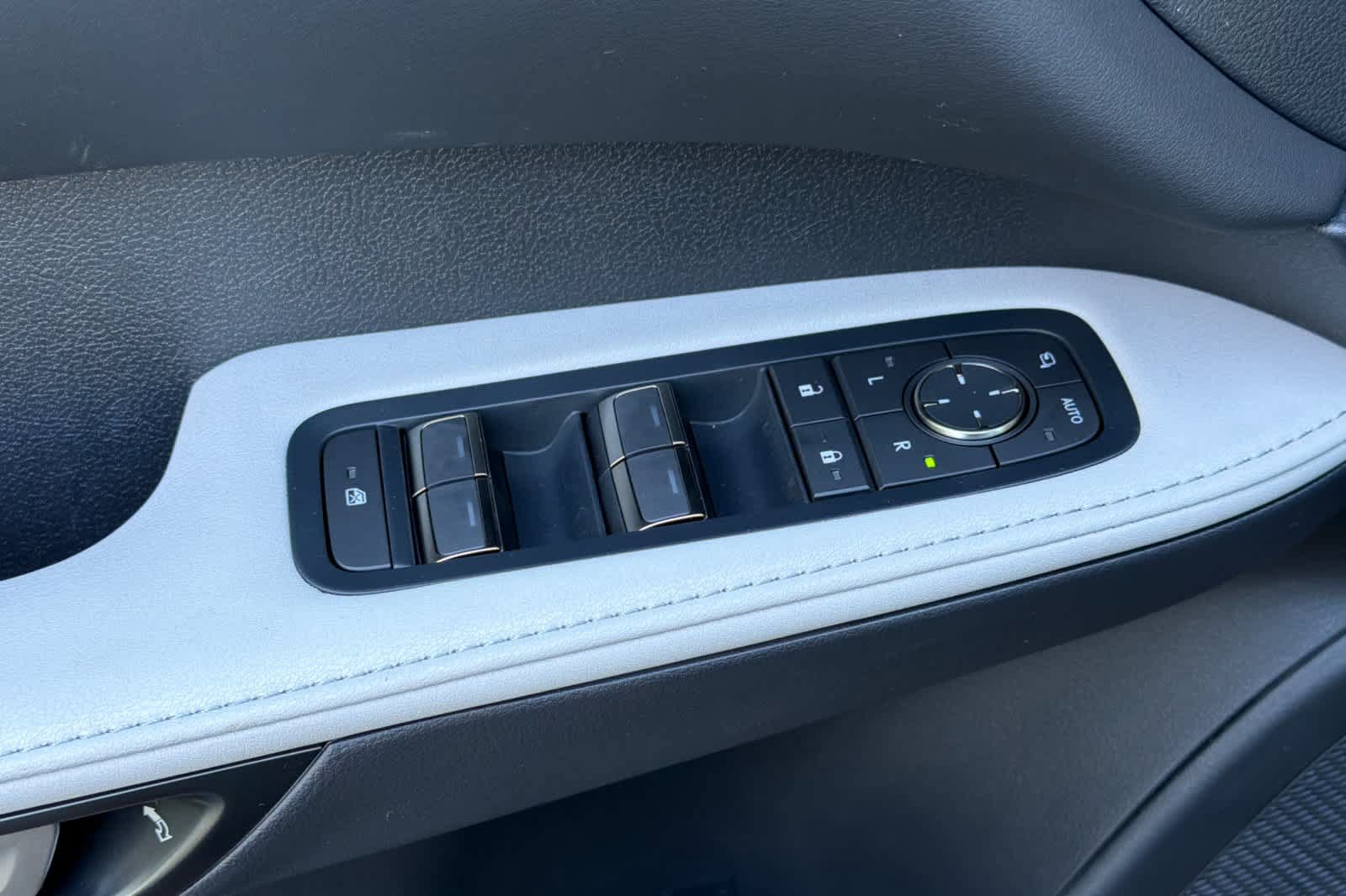 New 2026 Lexus RX 350h AWD/4WD image 13
