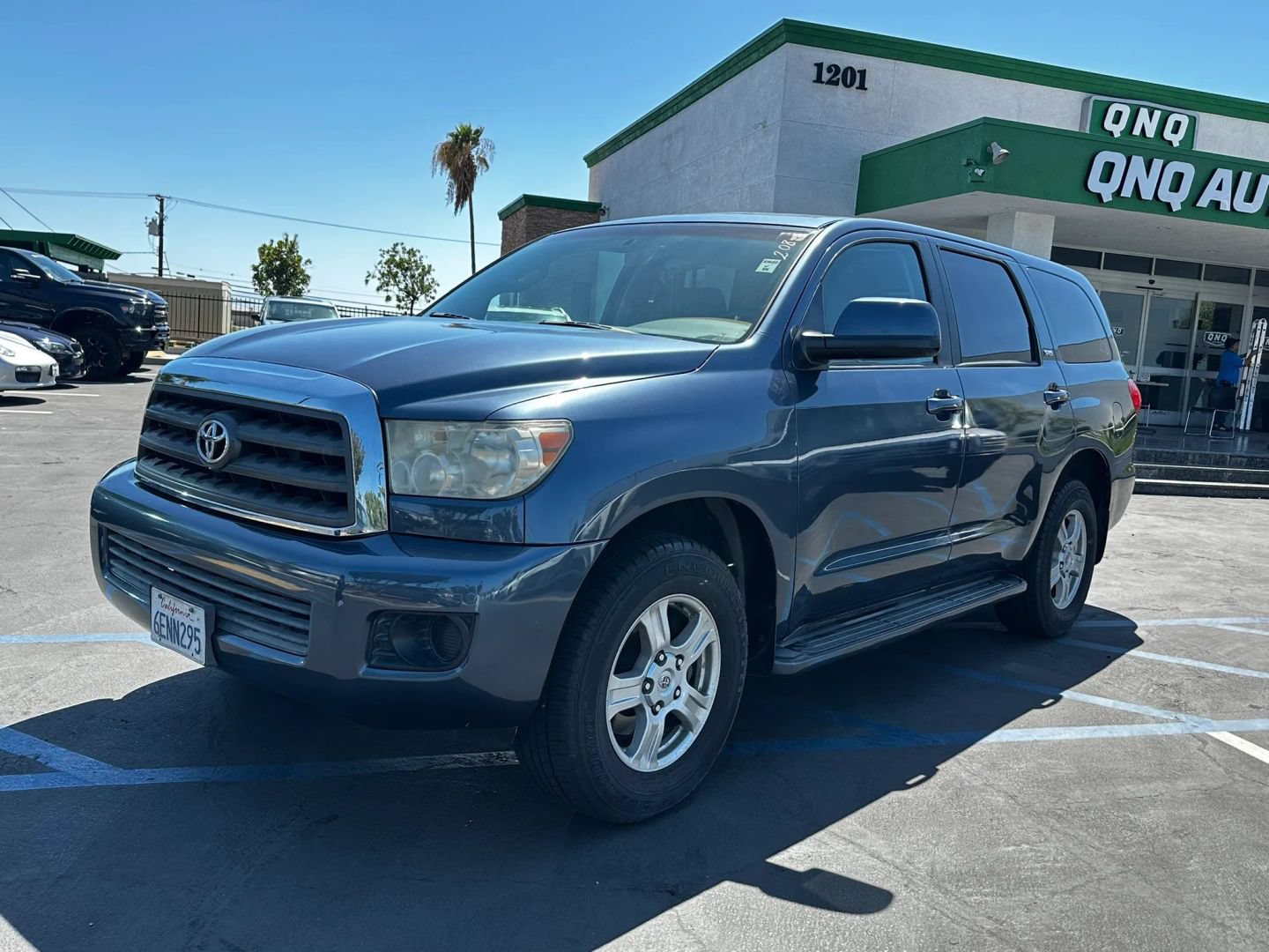 Used 2008 Toyota Sequoia SR5 RWD image 4