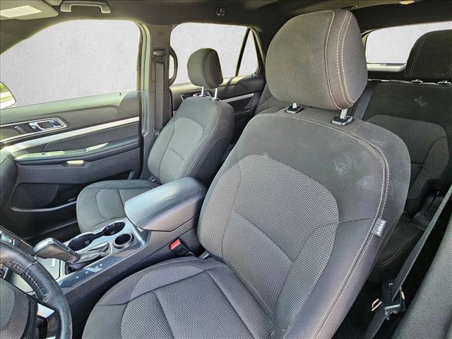 Used 2017 Ford Explorer XLT w/ Equipment Group 201A image 16