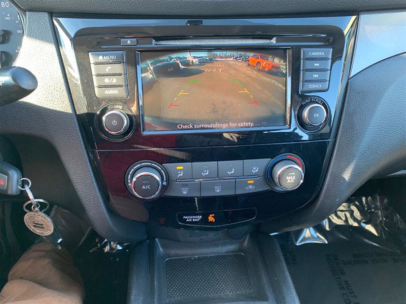 Used 2019 Nissan Rogue Sport S image 27