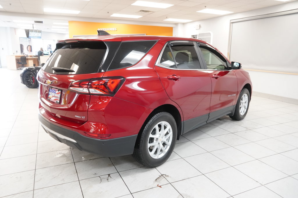 Used 2023 Chevrolet Equinox LT AWD/4WD image 6