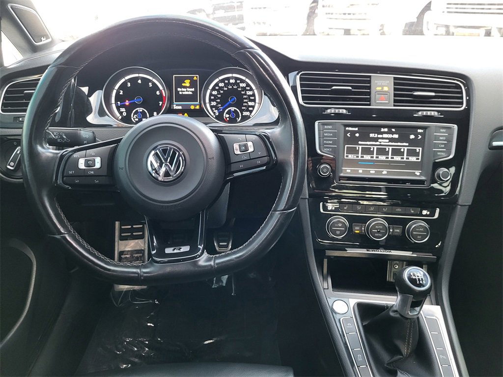 Used 2017 Volkswagen Golf R 4-Door image 19