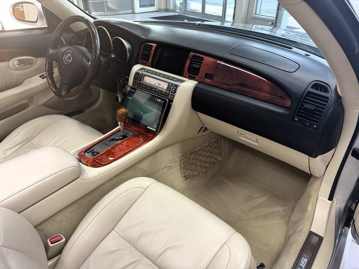 Used 2007 Lexus SC 430 Convertible RWD image 21