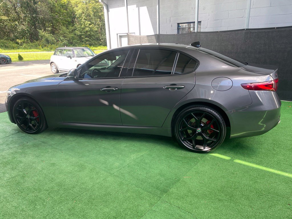 Used 2020 Alfa Romeo Giulia Ti w/ Active Blind Spot Package AWD/4WD image 7