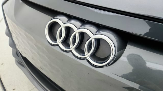 Used 2023 Audi e-tron GT Premium Plus AWD/4WD image 36