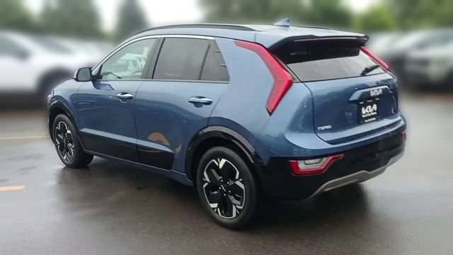 Certified 2024 Kia Niro Wave w/ Wave Preserve Package FWD image 11