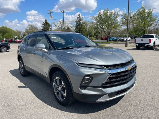 Used 2024 Chevrolet Blazer LT w/ Convenience Package FWD image 12