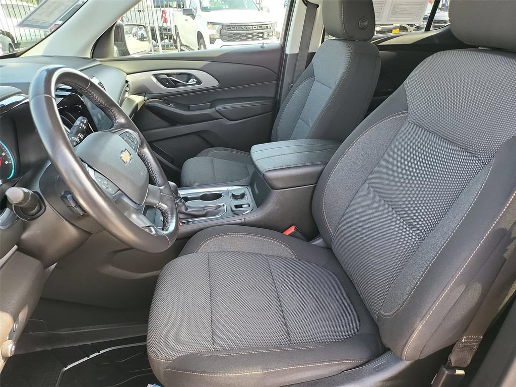 Used 2021 Chevrolet Traverse LT FWD image 11