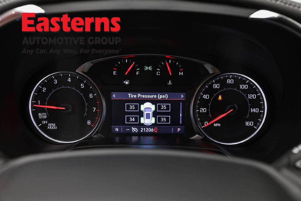 Used 2025 Chevrolet Blazer LT FWD image 19