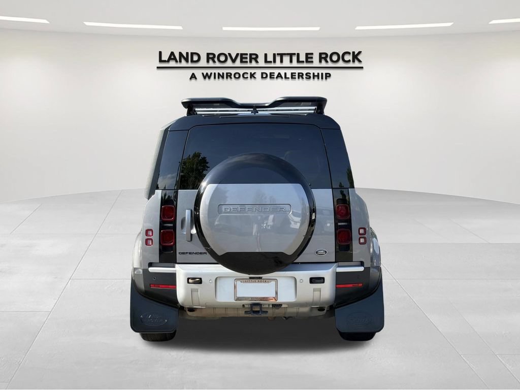 Used 2023 Land Rover Defender 110 S AWD/4WD image 7