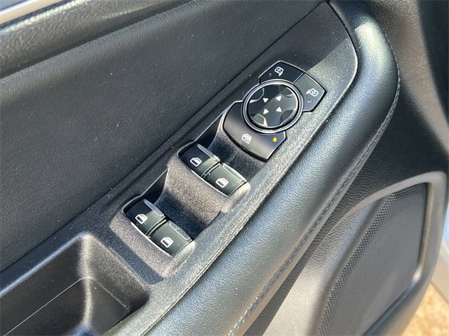 Used 2024 Ford Edge SEL image 16