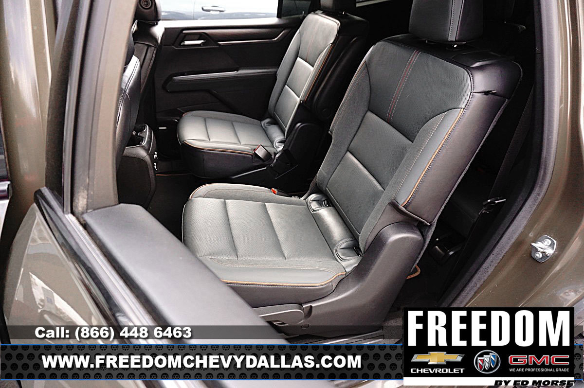 Used 2024 GMC Acadia AT4 w/ Super Cruise Package image 10