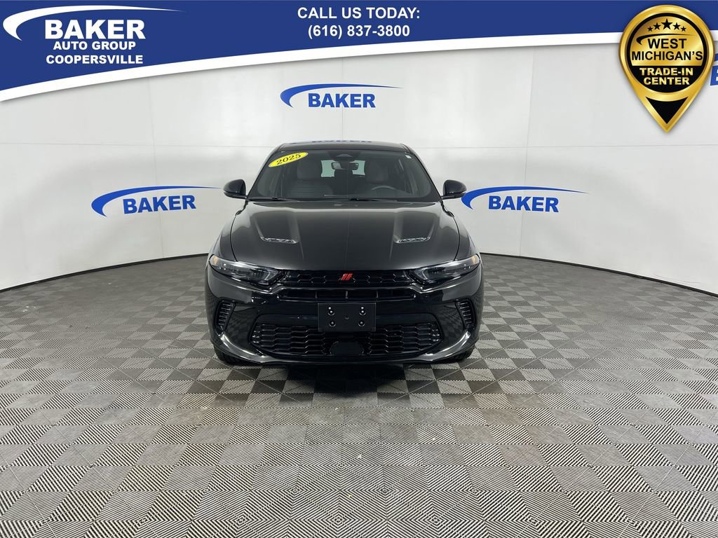 Used 2025 Dodge Hornet R/T image 3