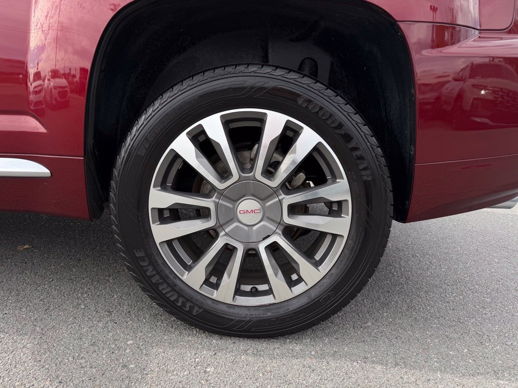 Used 2017 GMC Terrain Denali w/ Cargo Package FWD image 36