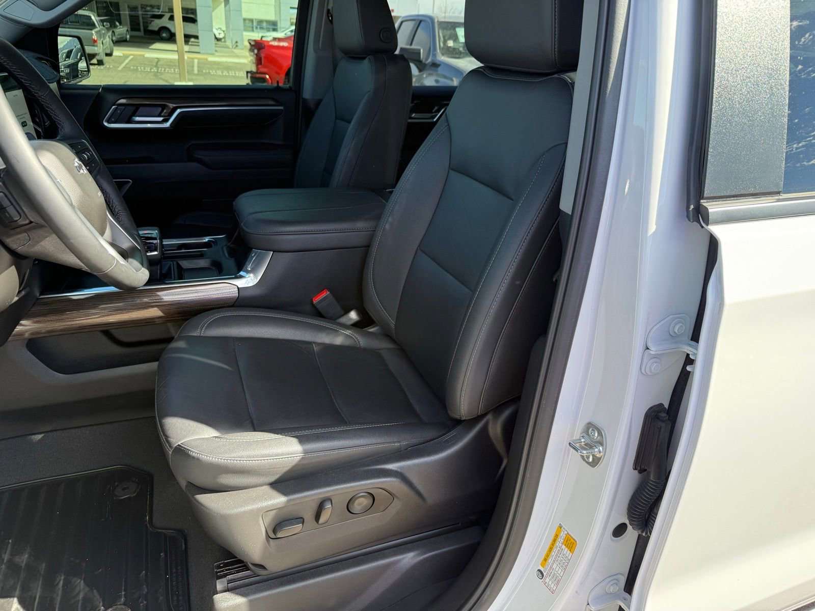 Certified 2025 Chevrolet Silverado 1500 RST w/ Convenience Package II image 36