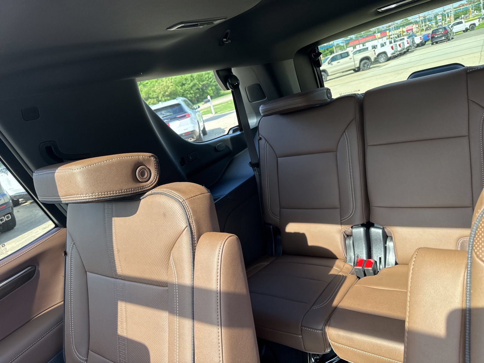New 2026 Chevrolet Tahoe High Country AWD/4WD image 13