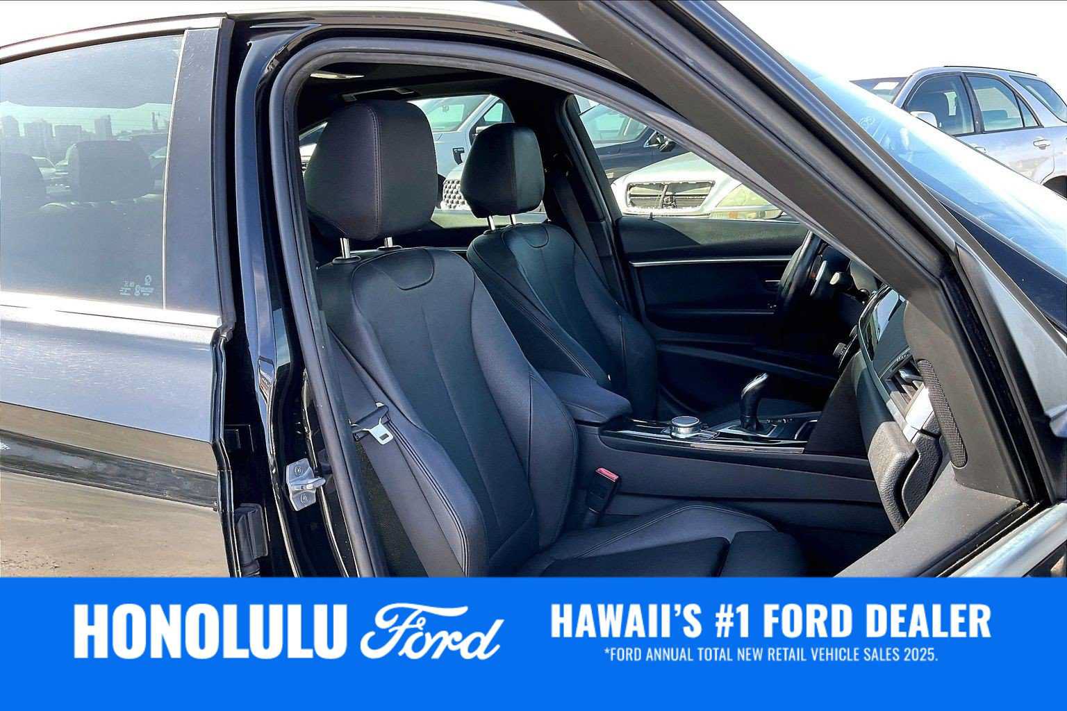 Used 2018 BMW 330i Sedan w/ Convenience Package RWD image 13