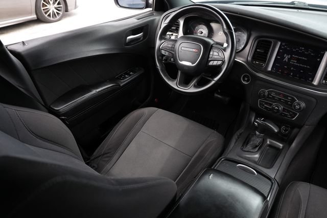 Used 2018 Dodge Charger R/T w/ Beats Audio Group RWD image 23