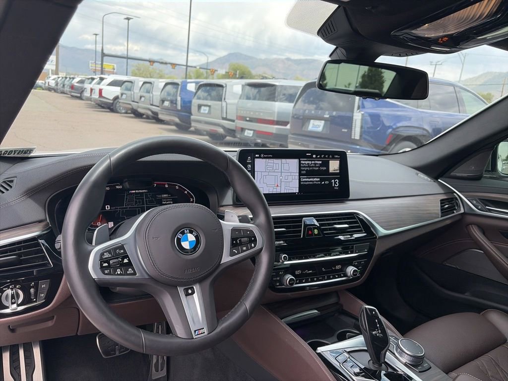 Used 2021 BMW M550i xDrive AWD/4WD image 27