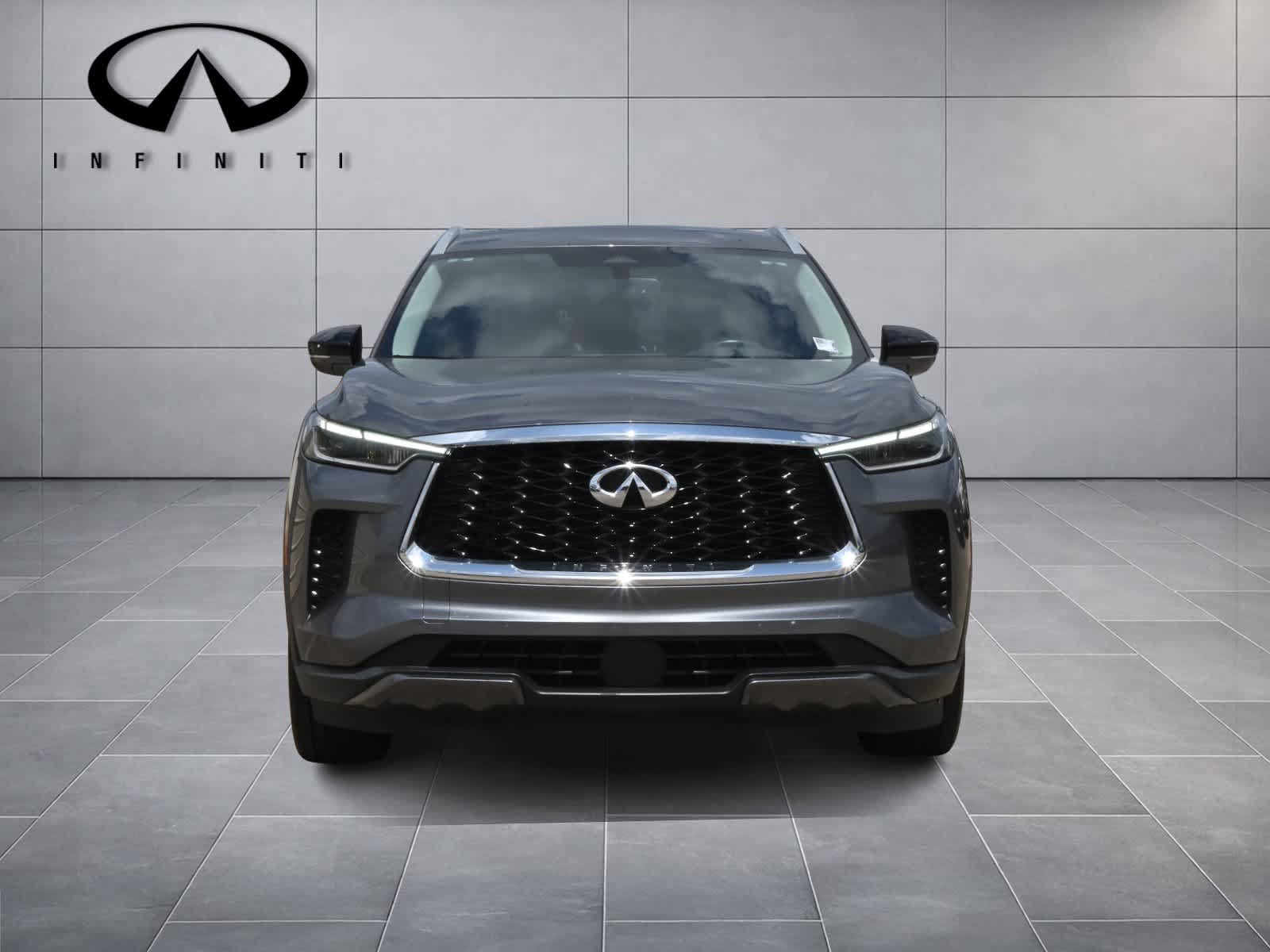 Used 2022 INFINITI QX60 Luxe w/ Cargo Package FWD image 2