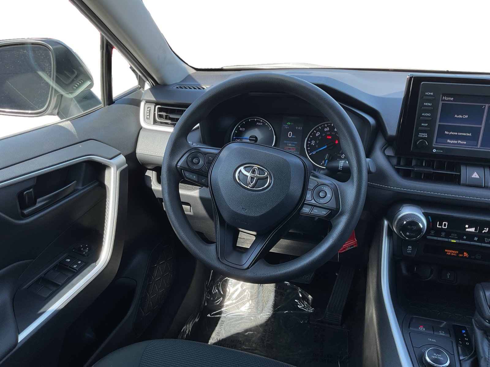 Used 2021 Toyota RAV4 LE AWD/4WD image 11